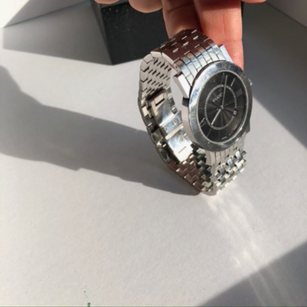 Gucci Men's Watch - Picture 8 of 8